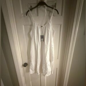 White Sleeveless Dress